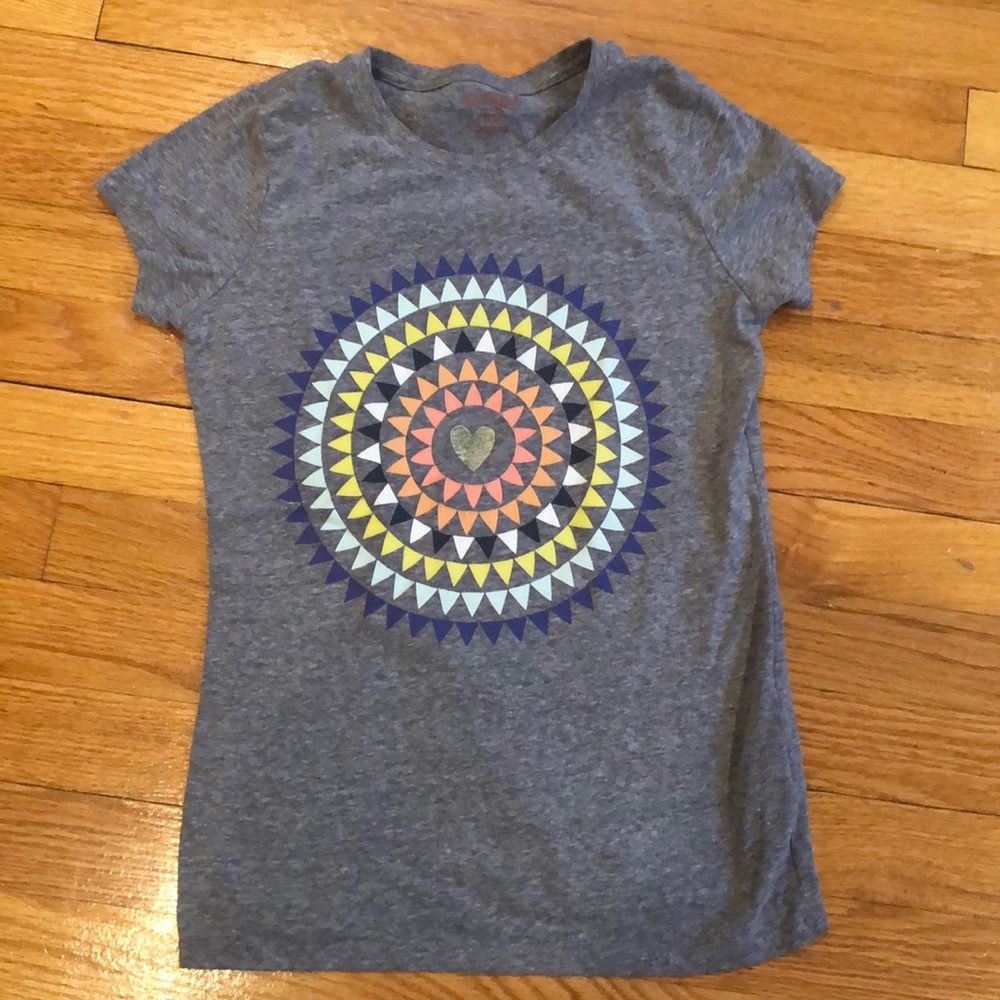 Cat and jack girls grey  t-shirt with design